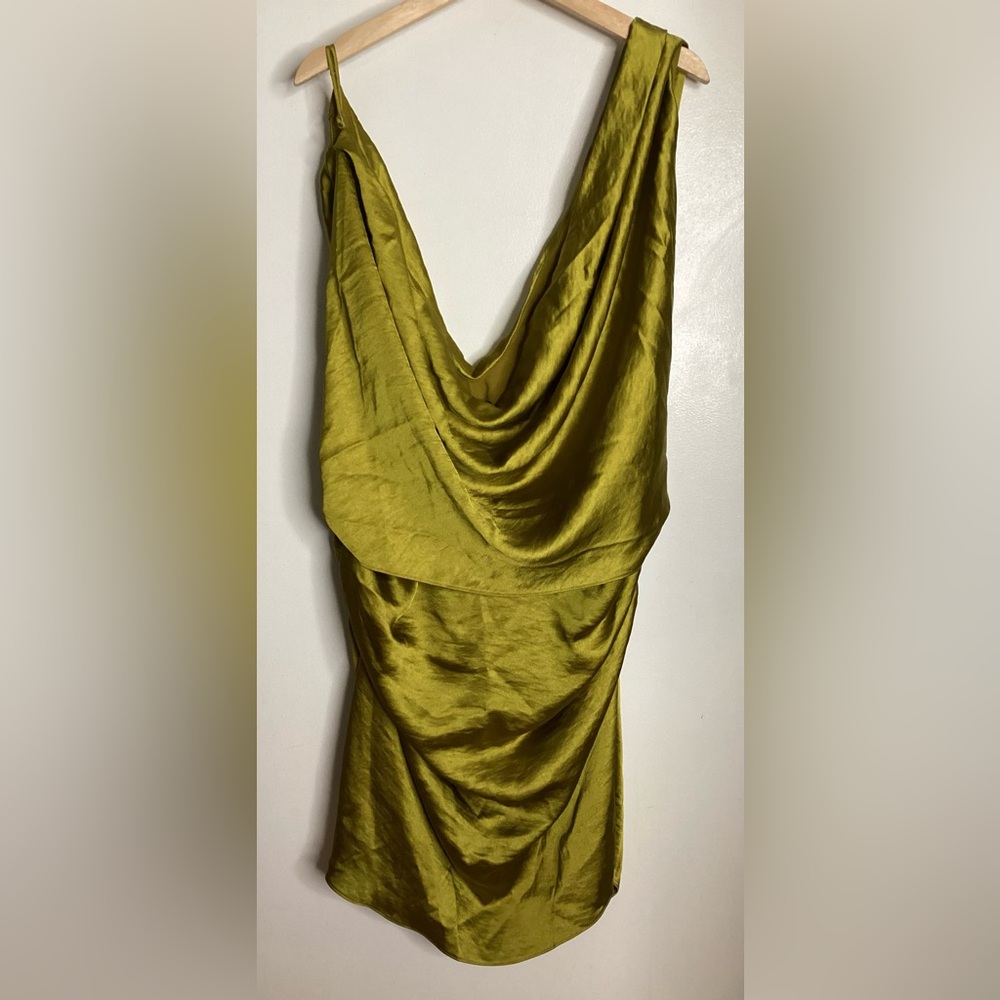 PrettyLittleThing Backless Satin Extreme Cowl Bodycon Dress in Chartreuse 22/4X